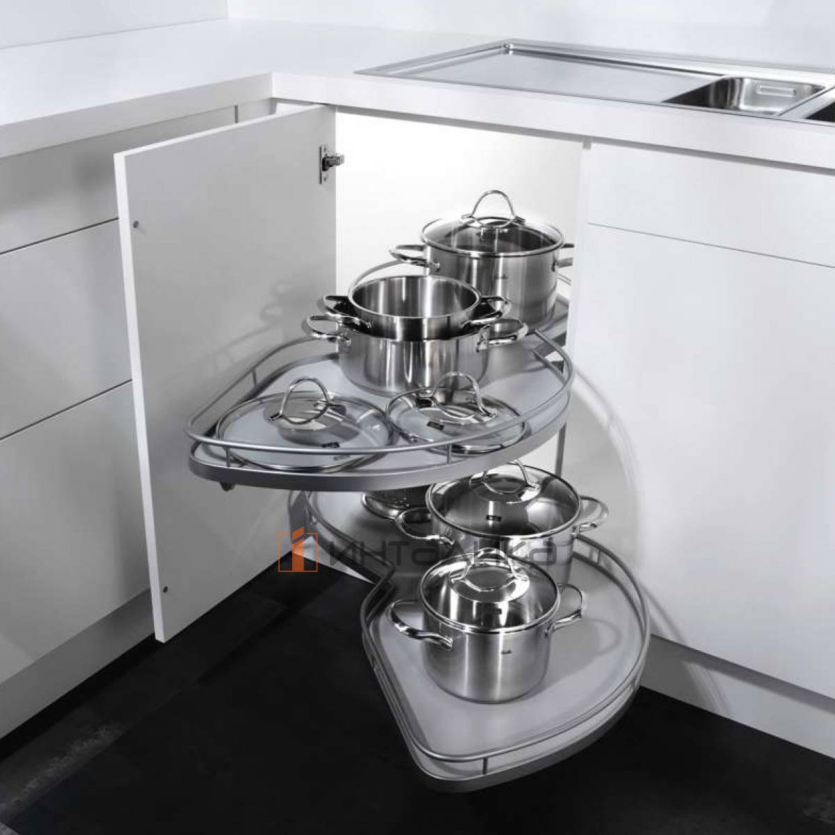 Комплект КЕССЕБЁМЕР / KESSEBOHMER Ле Манс 500, 2 полки Арена Классик, 2 доводчика, антискользящее покрытие, H600-750мм, правый, титан