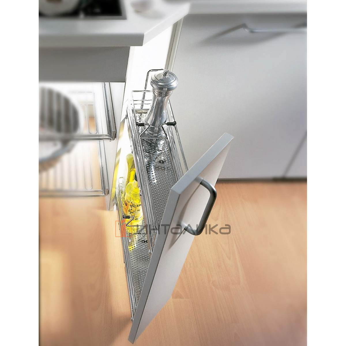 Бутылочница КЕССЕБЁМЕР / KESSEBOHMER №15 скос 45°, 2 полки Арена Классик, с доводчиком на закрывание, 150х500х540, G12, правая, титан