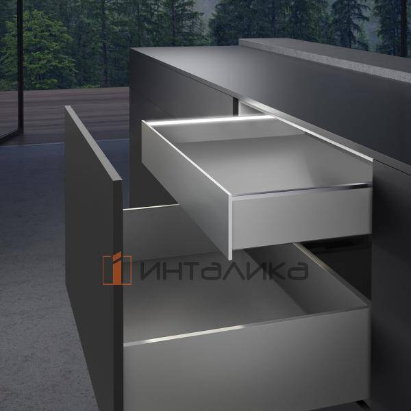 Торцевая заглушка для передней панели внутреннего ящика с подсветкой HETTICH АванТех Ю / AvanTech You, H187, серебристый