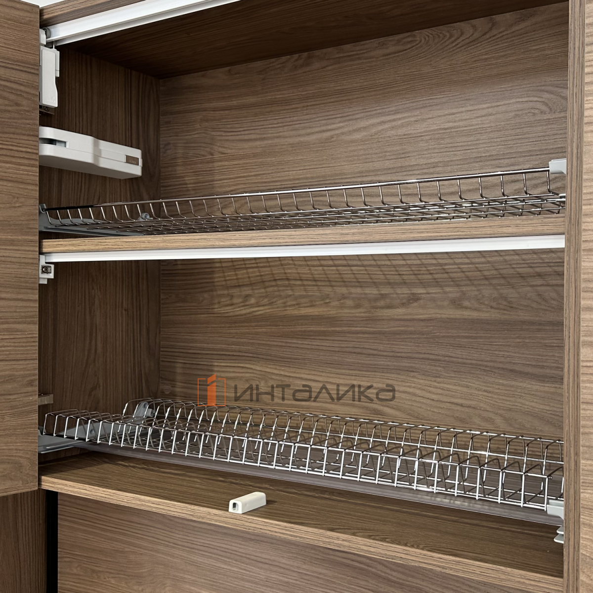 Крепление для сушилки HETTICH Лисса / Lissa с пазом для поддона, пластик, серебристый